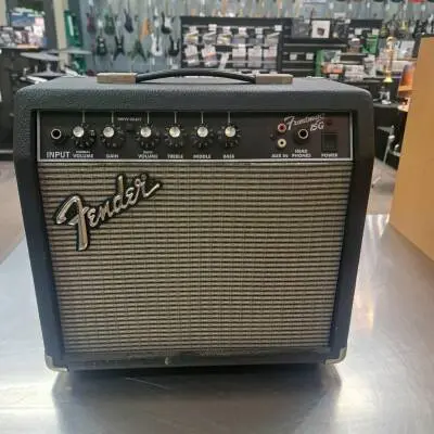 Fender Frontman 15G